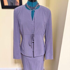 Gorgeous Lavender 3-Pce Skirt Suit with matching Necklace